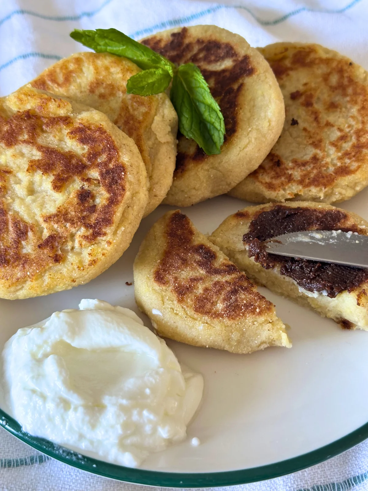 Пшенники с яблоком